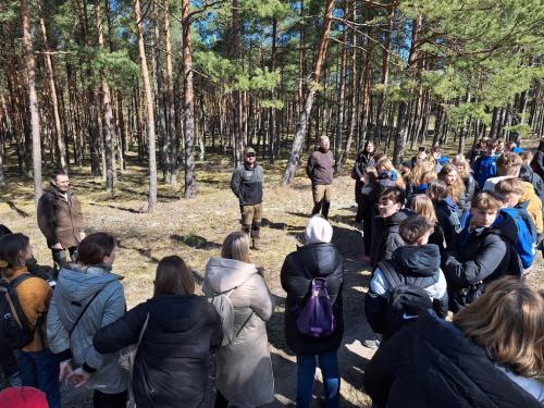 2025-04-14-Puseliu-sodinimo-akcija-04